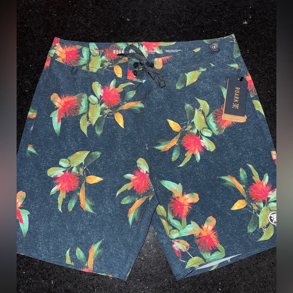 NEW Roark Passage La Selva 18" Men's Boardshorts Floral Heathered Navy Blue 32” - Picture 4 of 13